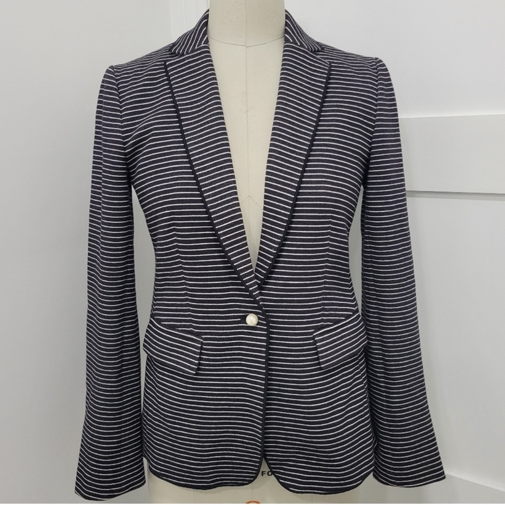 Ann Taylor Black White Striped Blazer Lined with Pearl Buttons Size 6